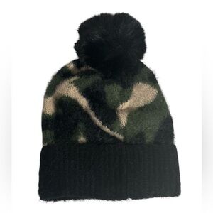 New Black Camouflage Pattern Knit Soft Beanie With PomPom